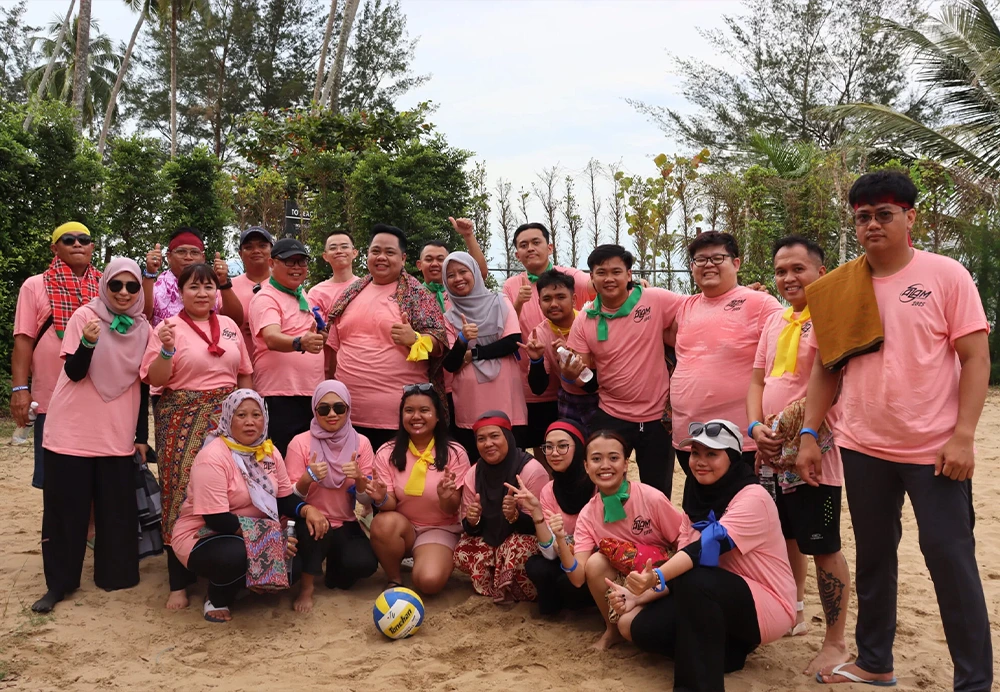 20250214-16-azam-sarawak-staff-bond-over-team-building-retreat-cover.webp