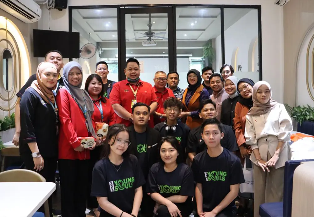 20250515-azam-sarawak-perkukuh-kerjasama-strategik-antara-belia-bersama-oic-youth-indonesia-cover.webp